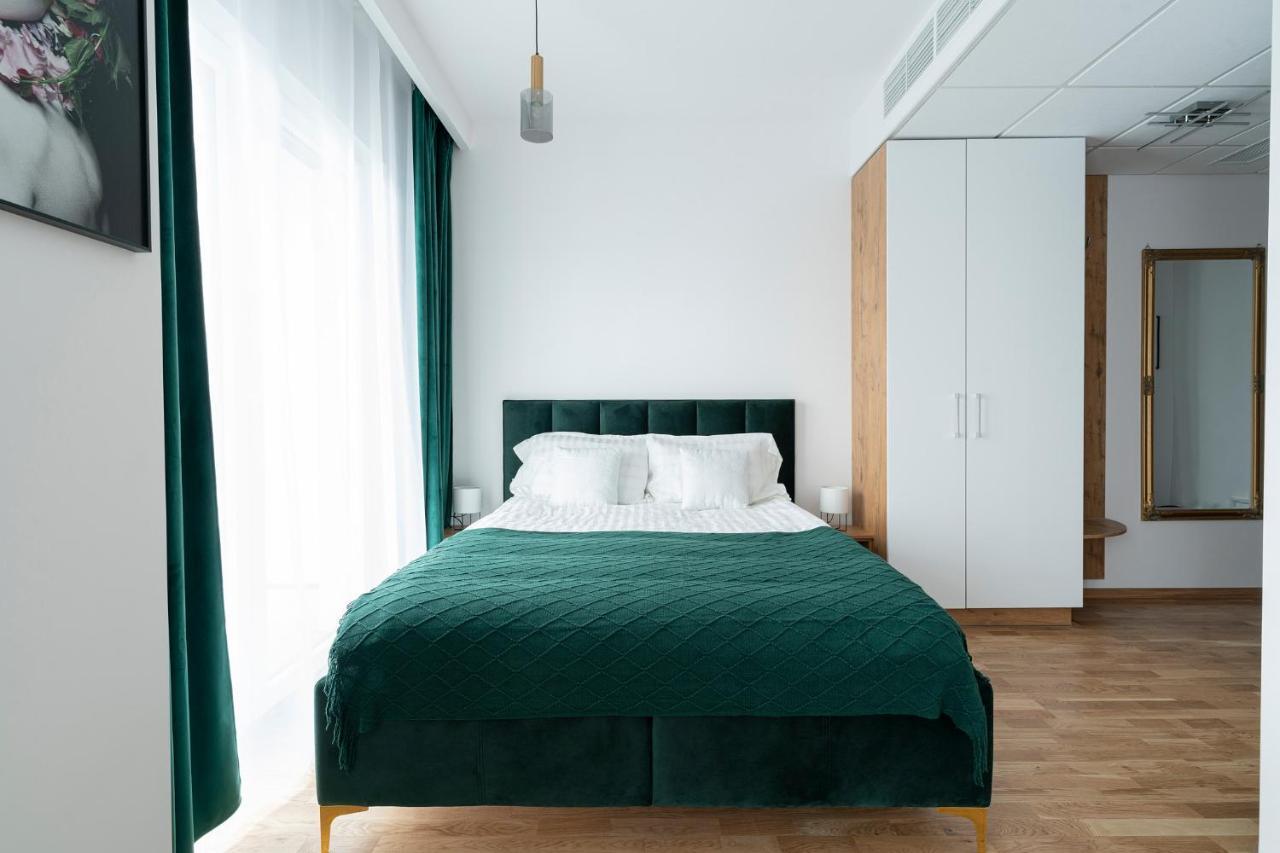 Apartamenty Wola Tower Warsawa Bagian luar foto