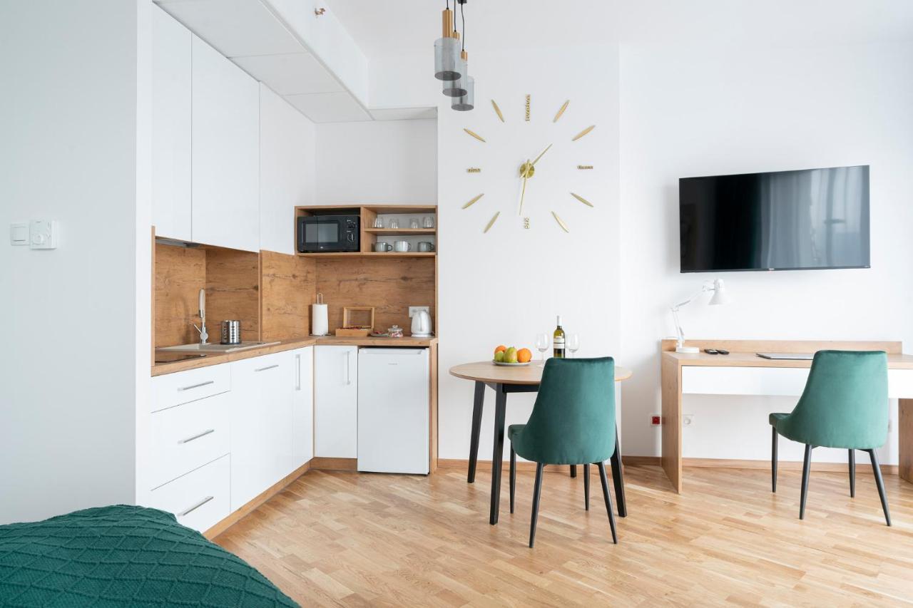 Apartamenty Wola Tower Warsawa Bagian luar foto
