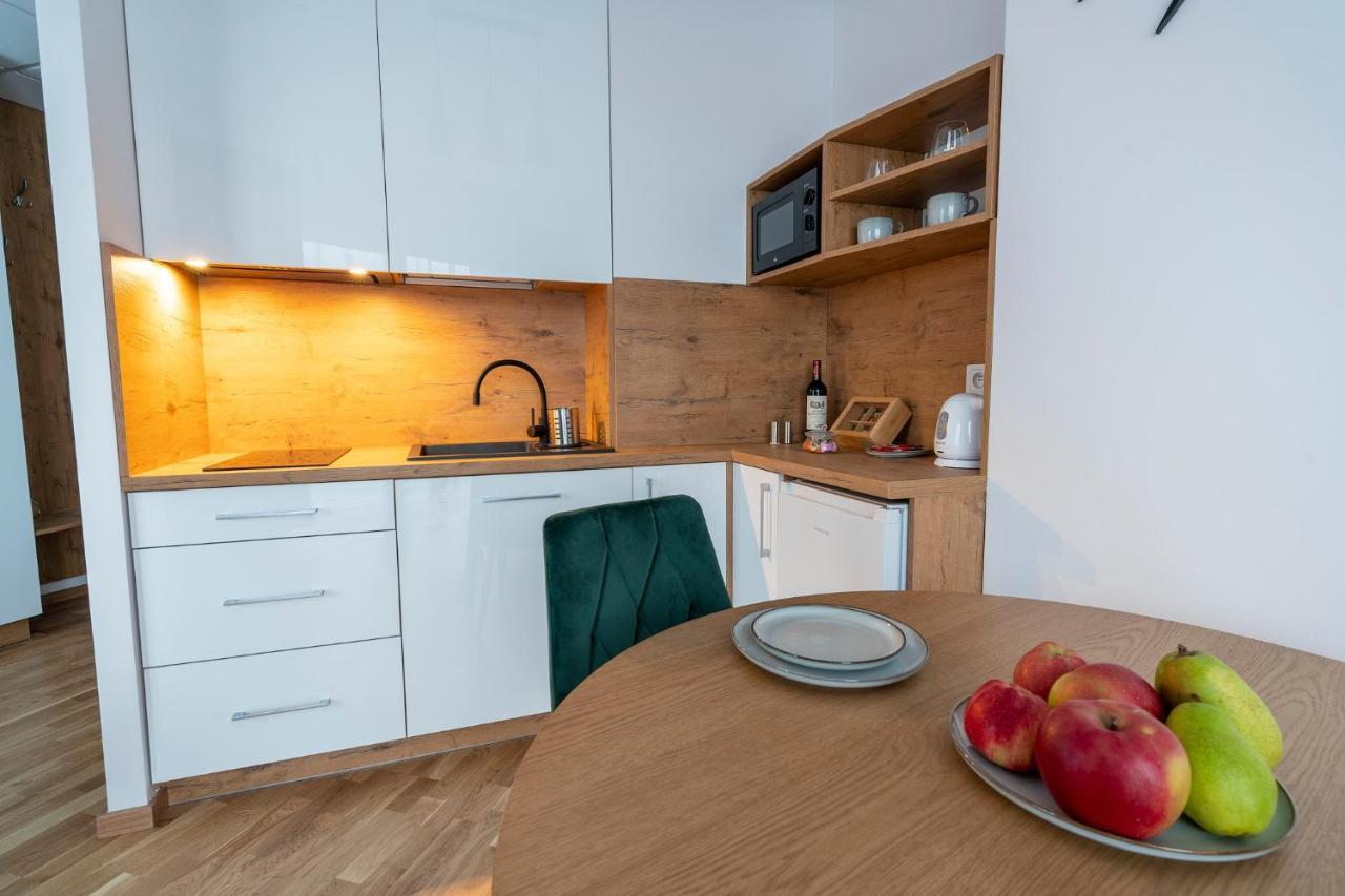 Apartamenty Wola Tower Warsawa Bagian luar foto