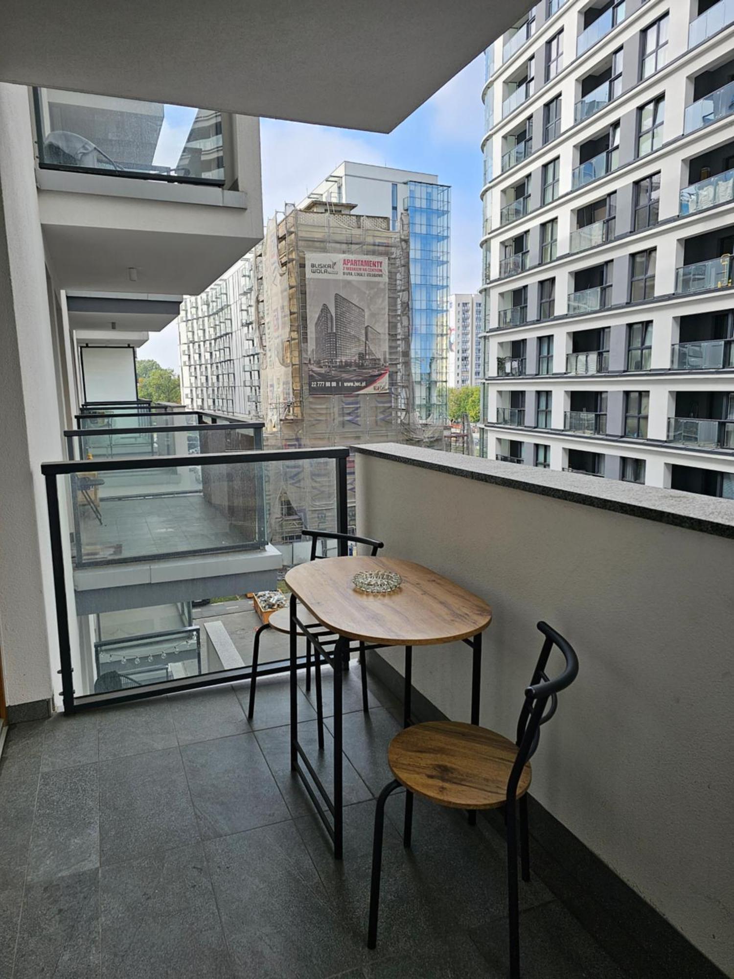 Apartamenty Wola Tower Warsawa Bagian luar foto
