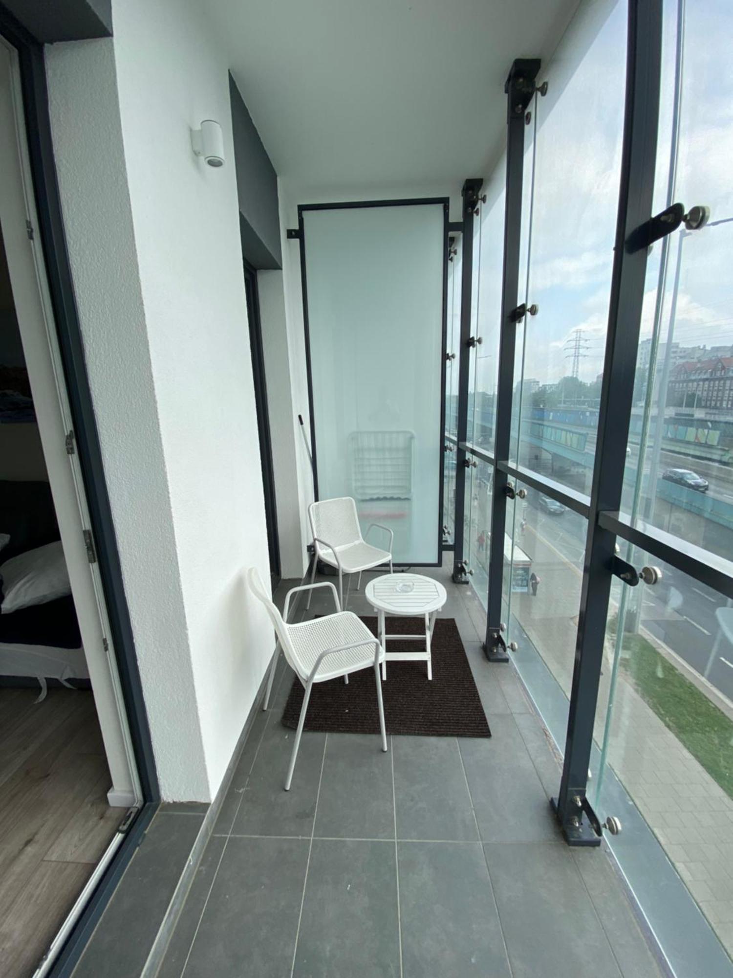 Apartamenty Wola Tower Warsawa Bagian luar foto