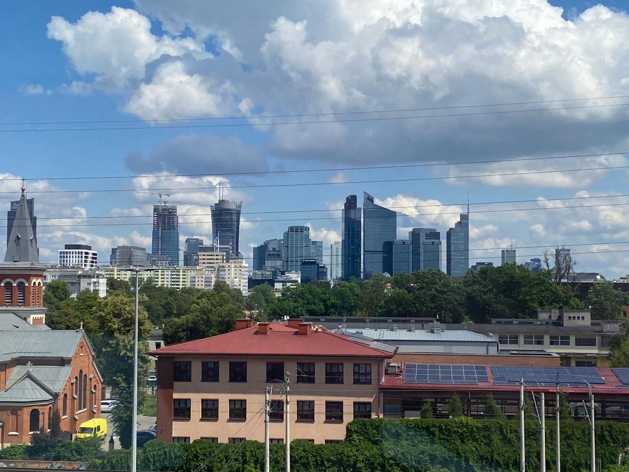 Apartamenty Wola Tower Warsawa Bagian luar foto
