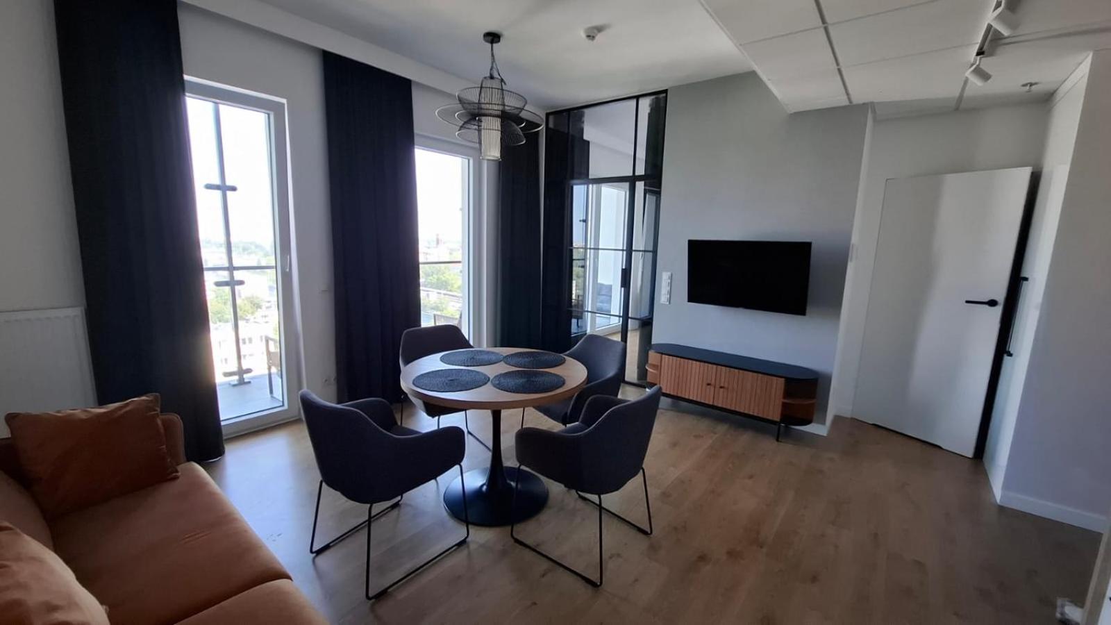 Apartamenty Wola Tower Warsawa Bagian luar foto